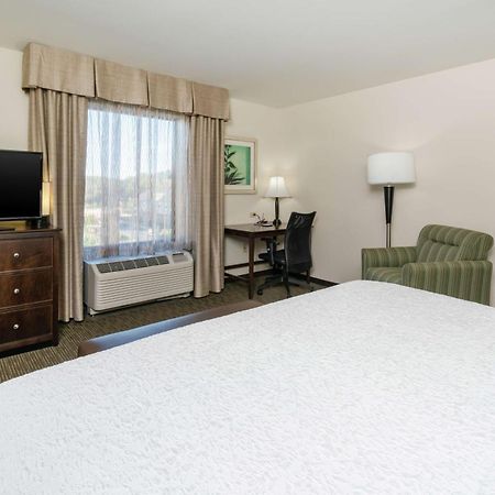 Hampton Inn University Area, Huntington, Wv Bagian luar foto