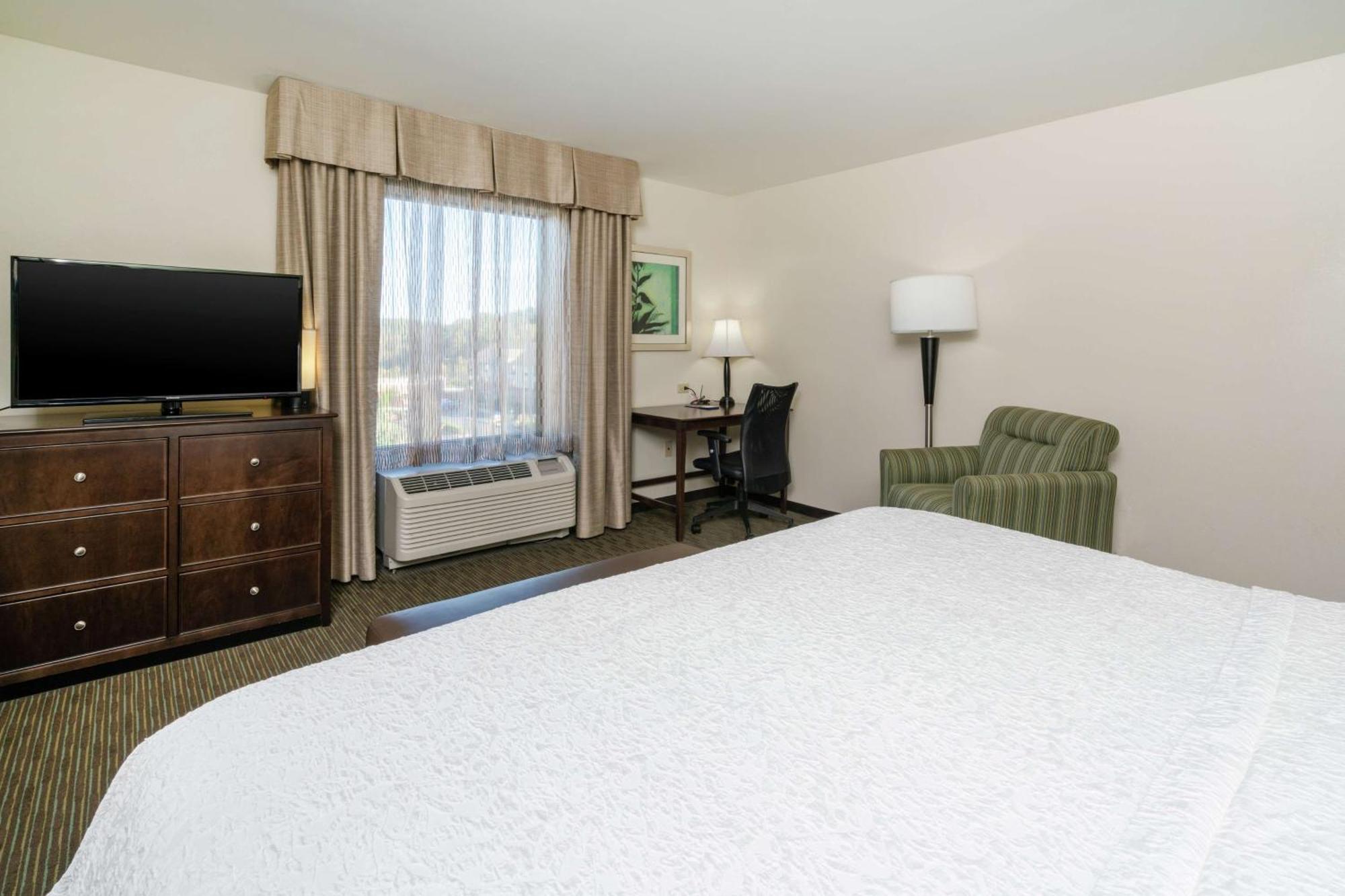 Hampton Inn University Area, Huntington, Wv Bagian luar foto